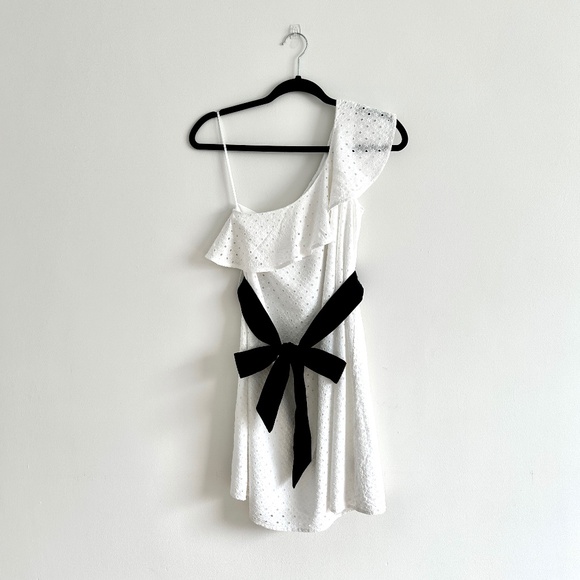 Madewell One-Shoulder White Lace Ruffle Dress with Black Silk Belt Size XS - Picture 1 of 11